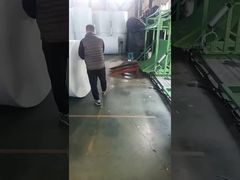 Automatische schuimboormachine voor efficiënte sponsproductie