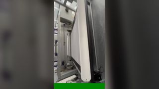 Hoge precisie schuimsnijder met eindeloze lus voor brede platen