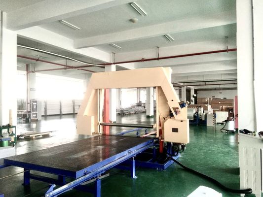 Compacte en betrouwbare PU schuim snijmachine voor eenvoudige werking horizontale snijmachine