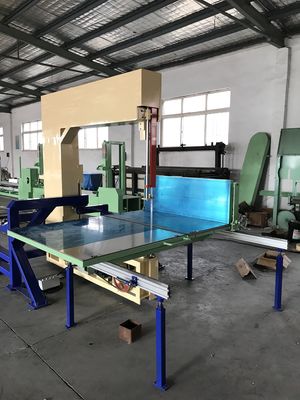 Verticale snijmachine voor PU-schuimspons EVA EPE