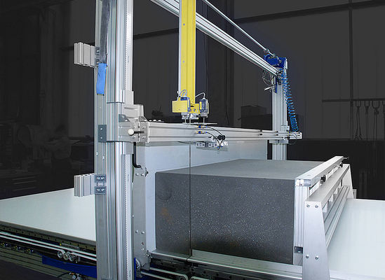 Sponge Verticale rechte grote Cnc schuim cutter Siemens Control Rotary Work Table