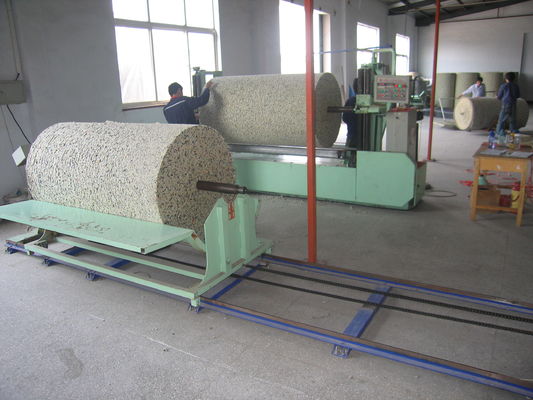 Horizontale cilindrische ronde spons schuim boren boormachine voor cilindrische blok