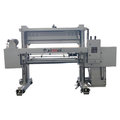 Robuuste PU-schuimsnijmachine voor horizontaal snijden op spoor met automatische drukroller en wikkeling 2200mm snijbreedte